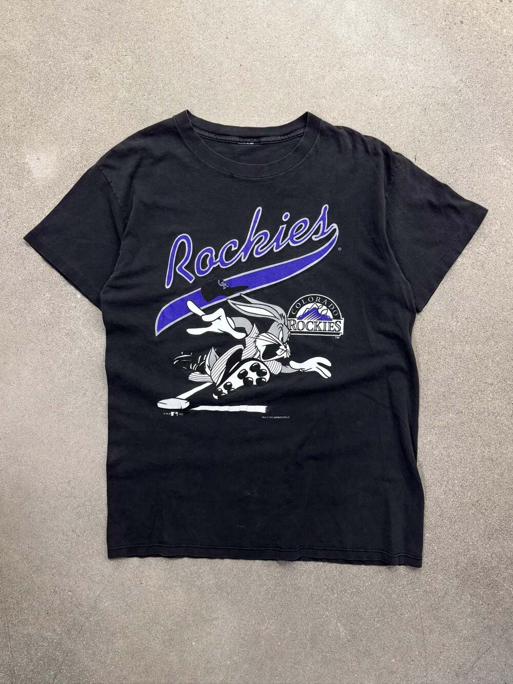 Vintage 1993 Colorado Rockies MLB Looney Tunes Bugs Bunny T-Shirt - L